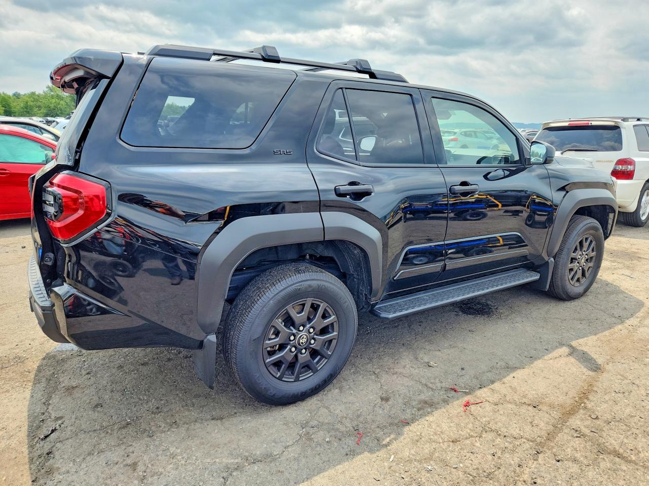 2025 TOYOTA 4RUNNER SR5 — снимка 3