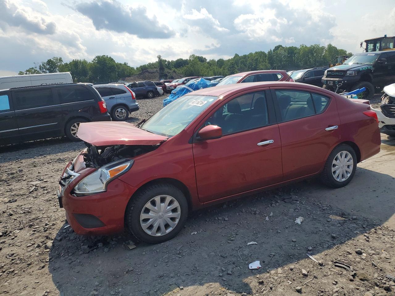 2019 NISSAN VERSA SV