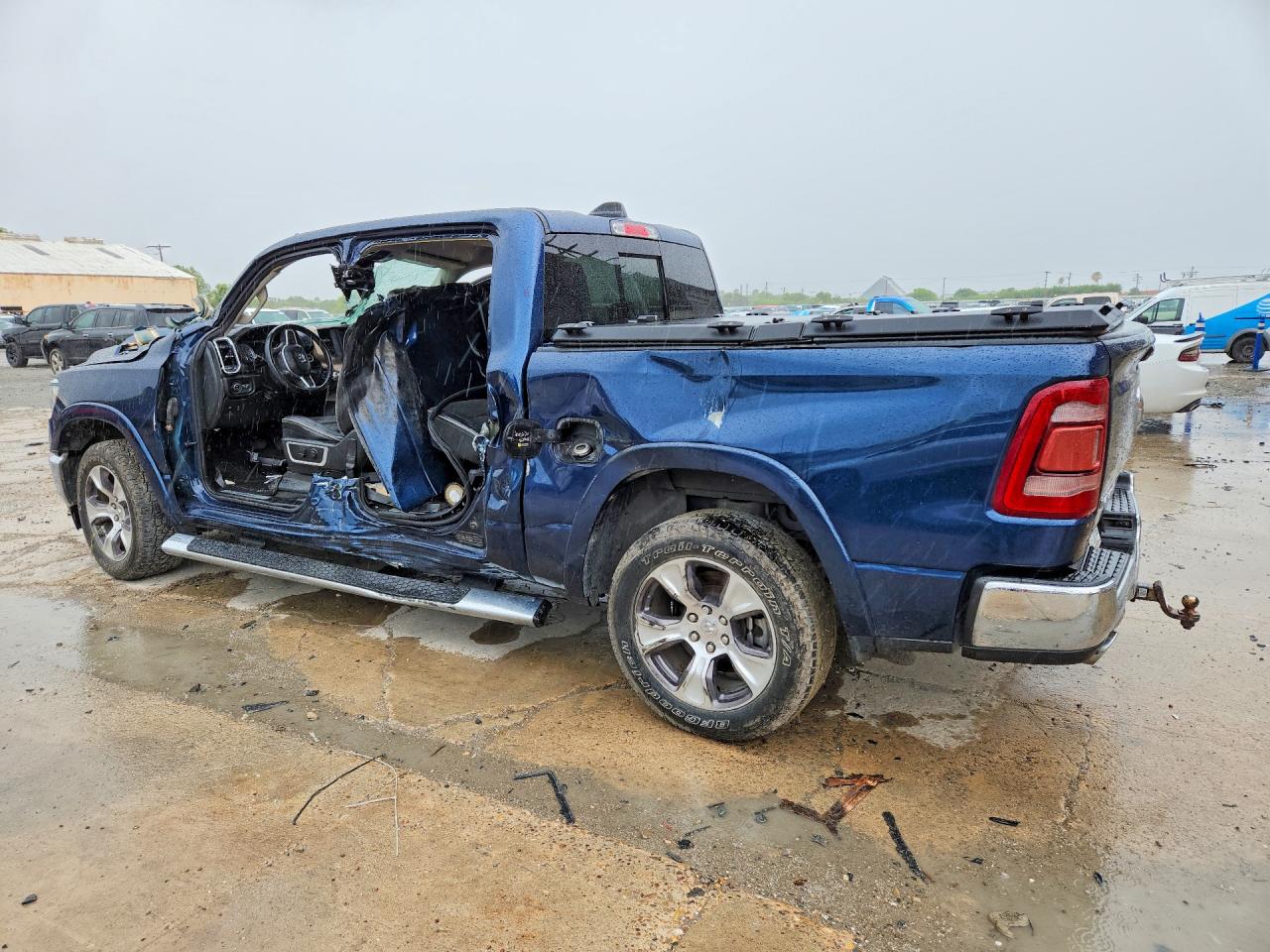 2022 RAM 1500 LARAMIE — снимка 2