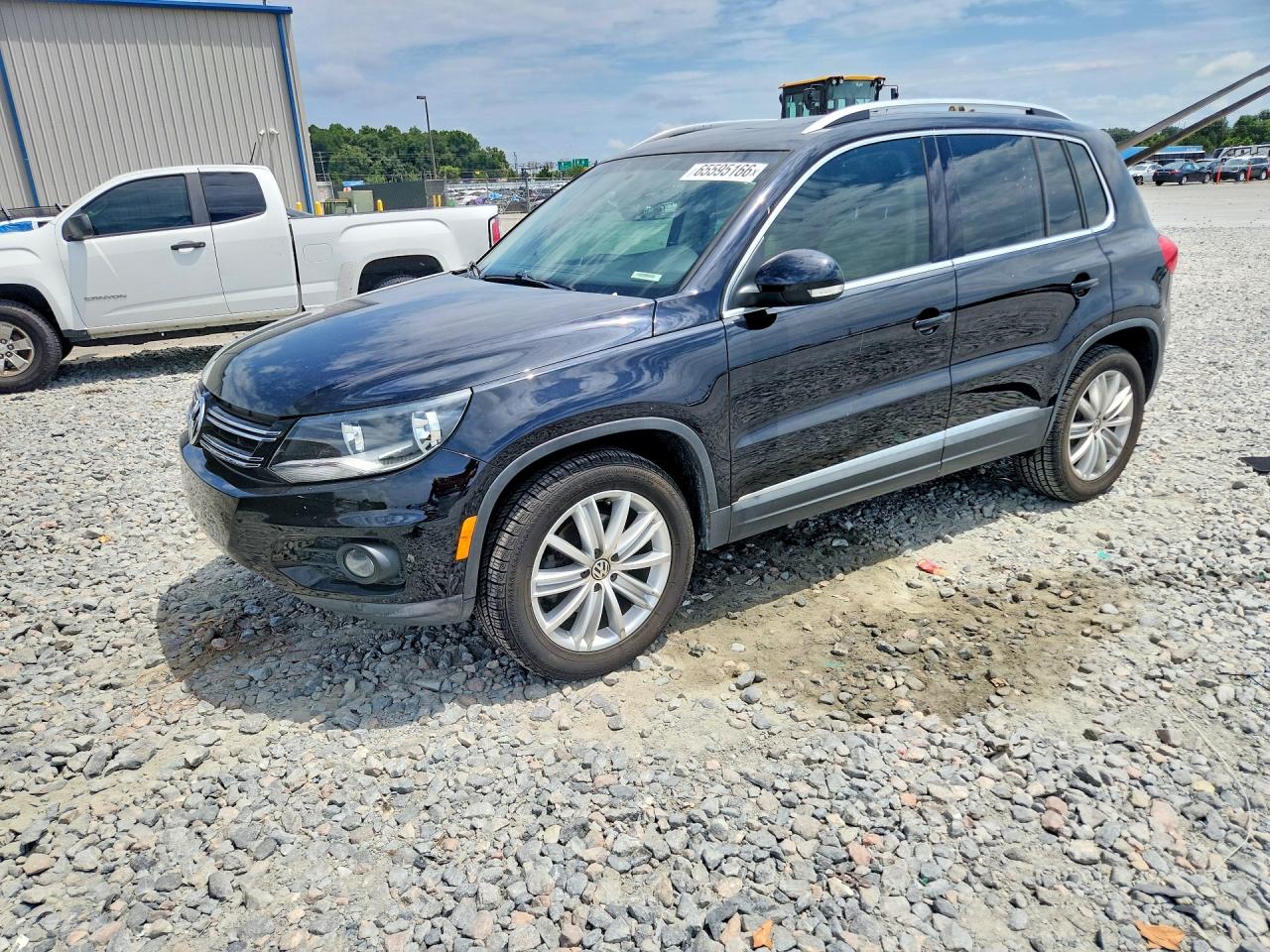 2015 VOLKSWAGEN TIGUAN S