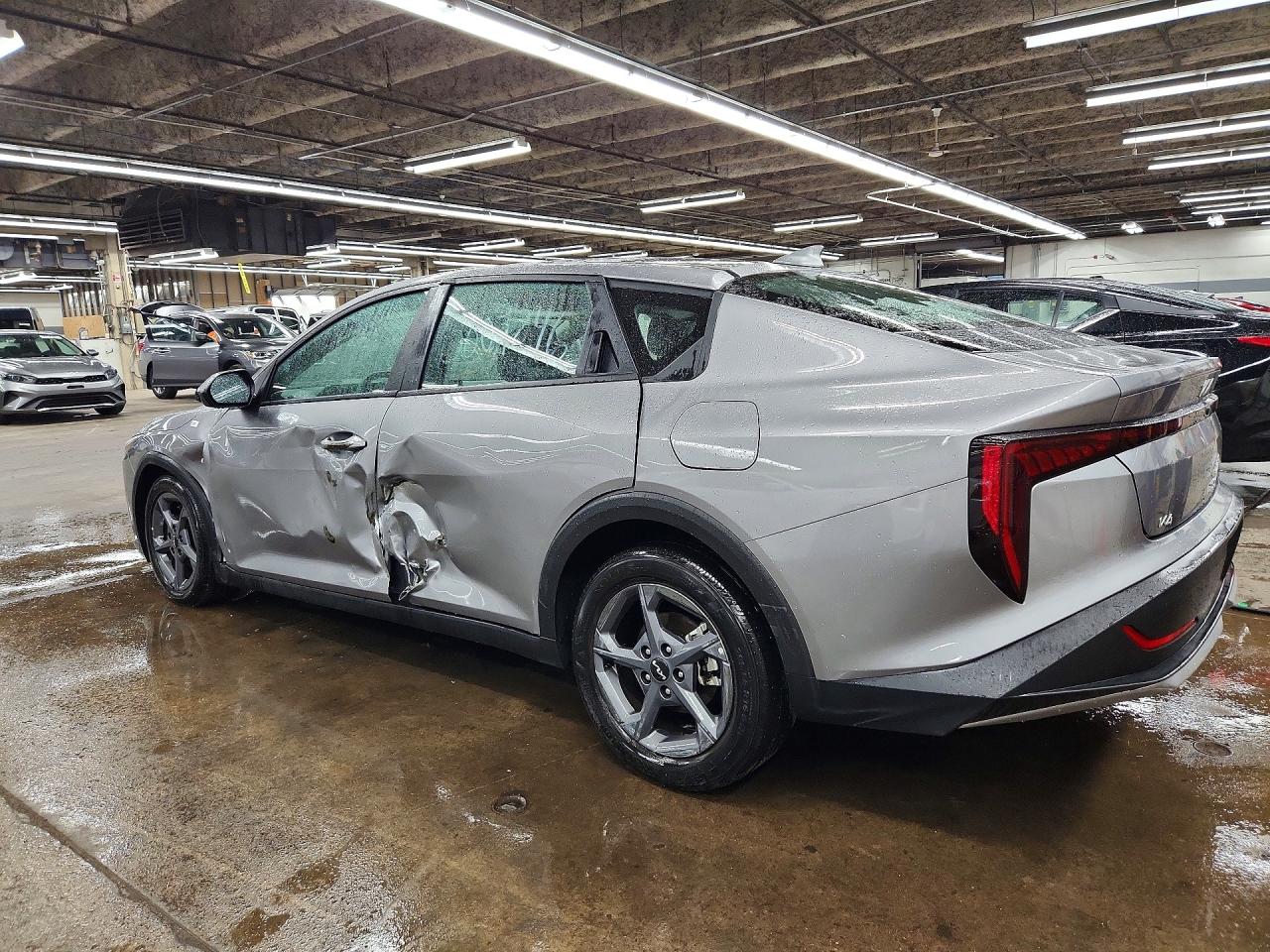 2025 KIA K4 LXS — снимка 2