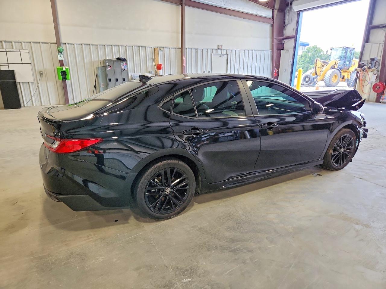 2025 TOYOTA CAMRY SE — снимка 3