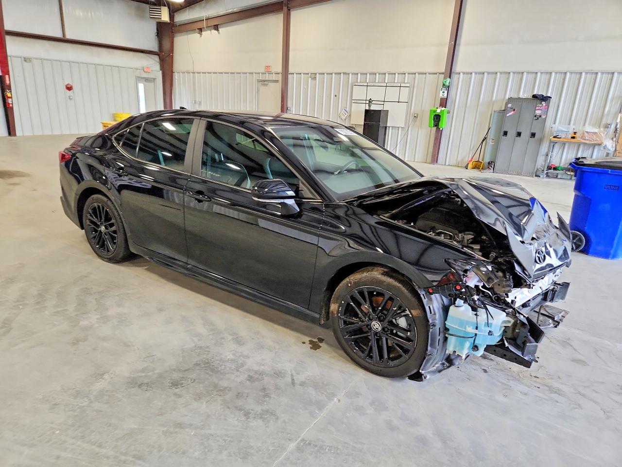 2025 TOYOTA CAMRY SE — снимка 4