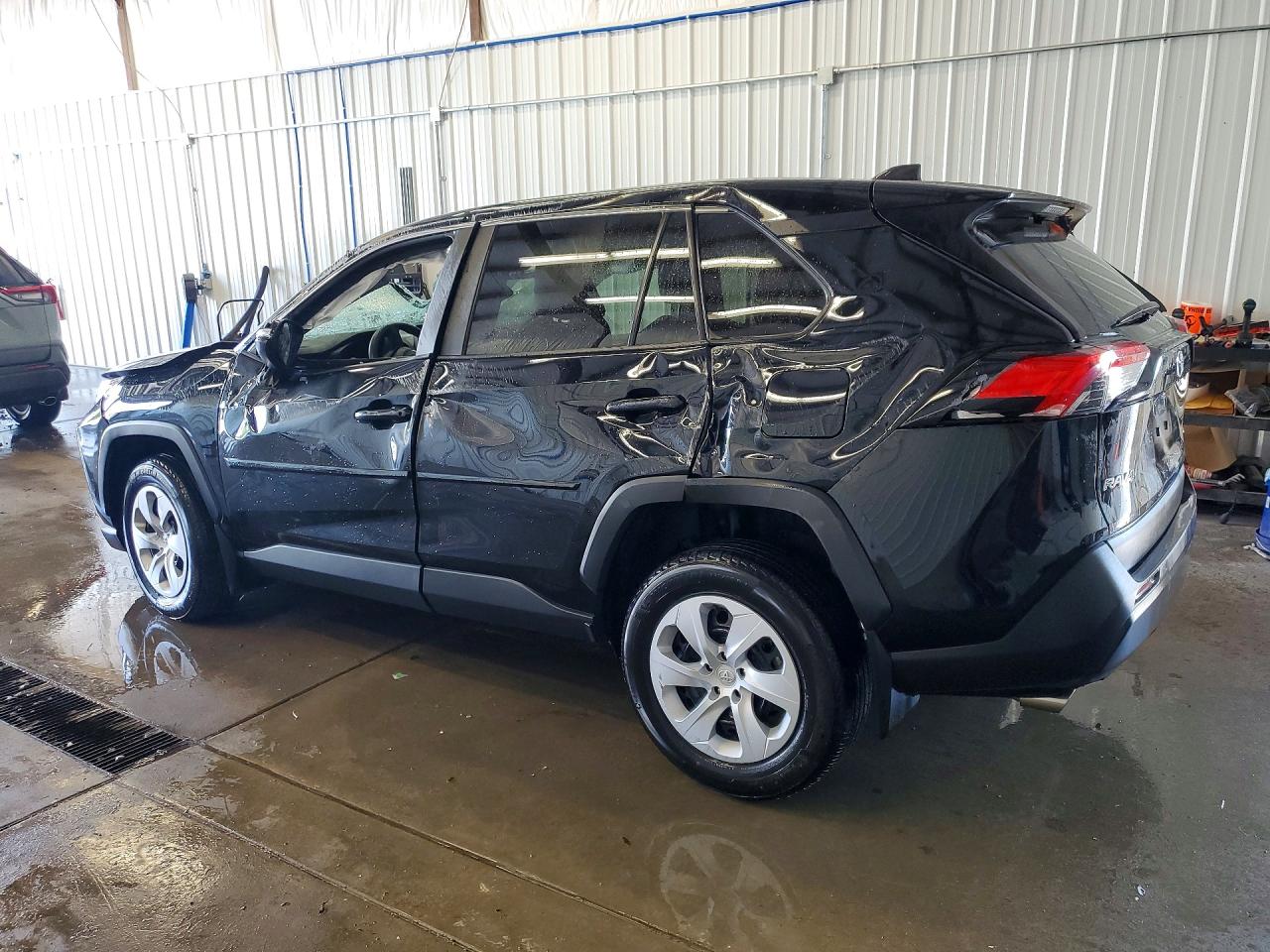 2024 TOYOTA RAV4 LE — снимка 2