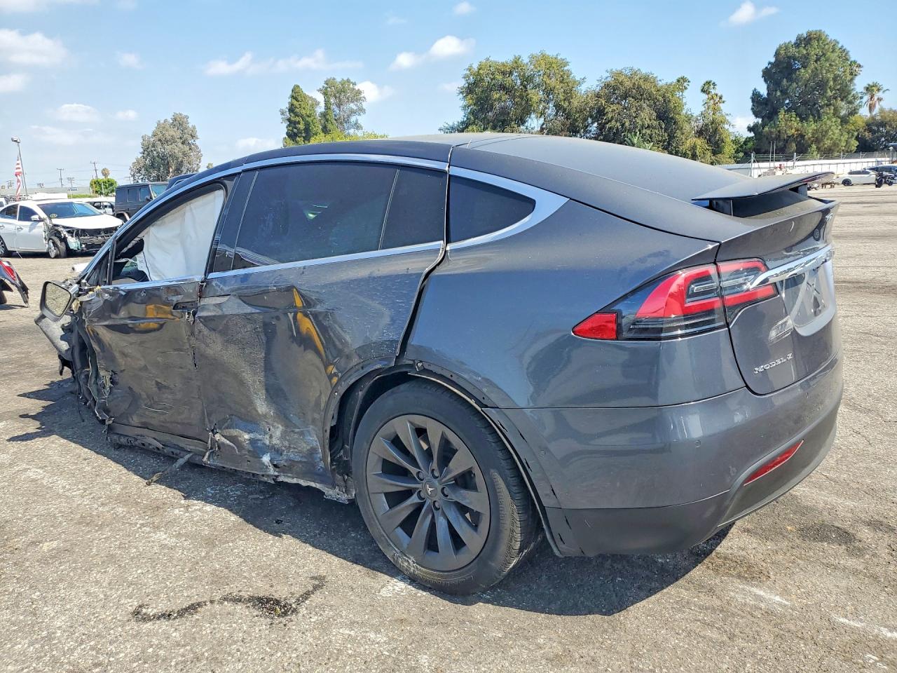 2018 TESLA MODEL X — снимка 2