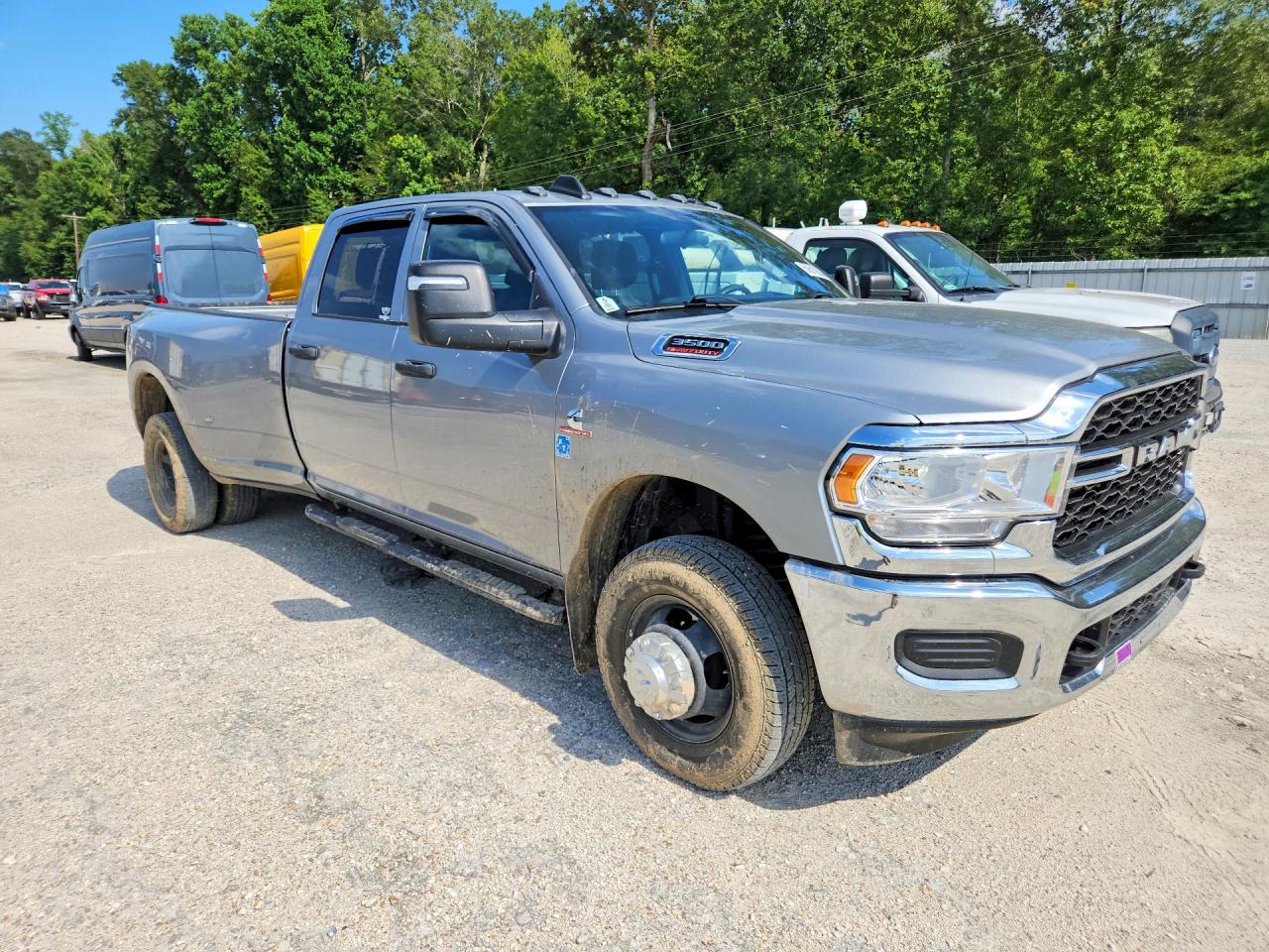 2024 RAM 3500 TRADESMAN — снимка 4