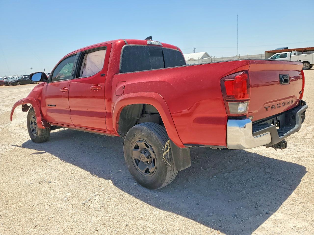 2022 TOYOTA TACOMA SR5 V6 — снимка 2
