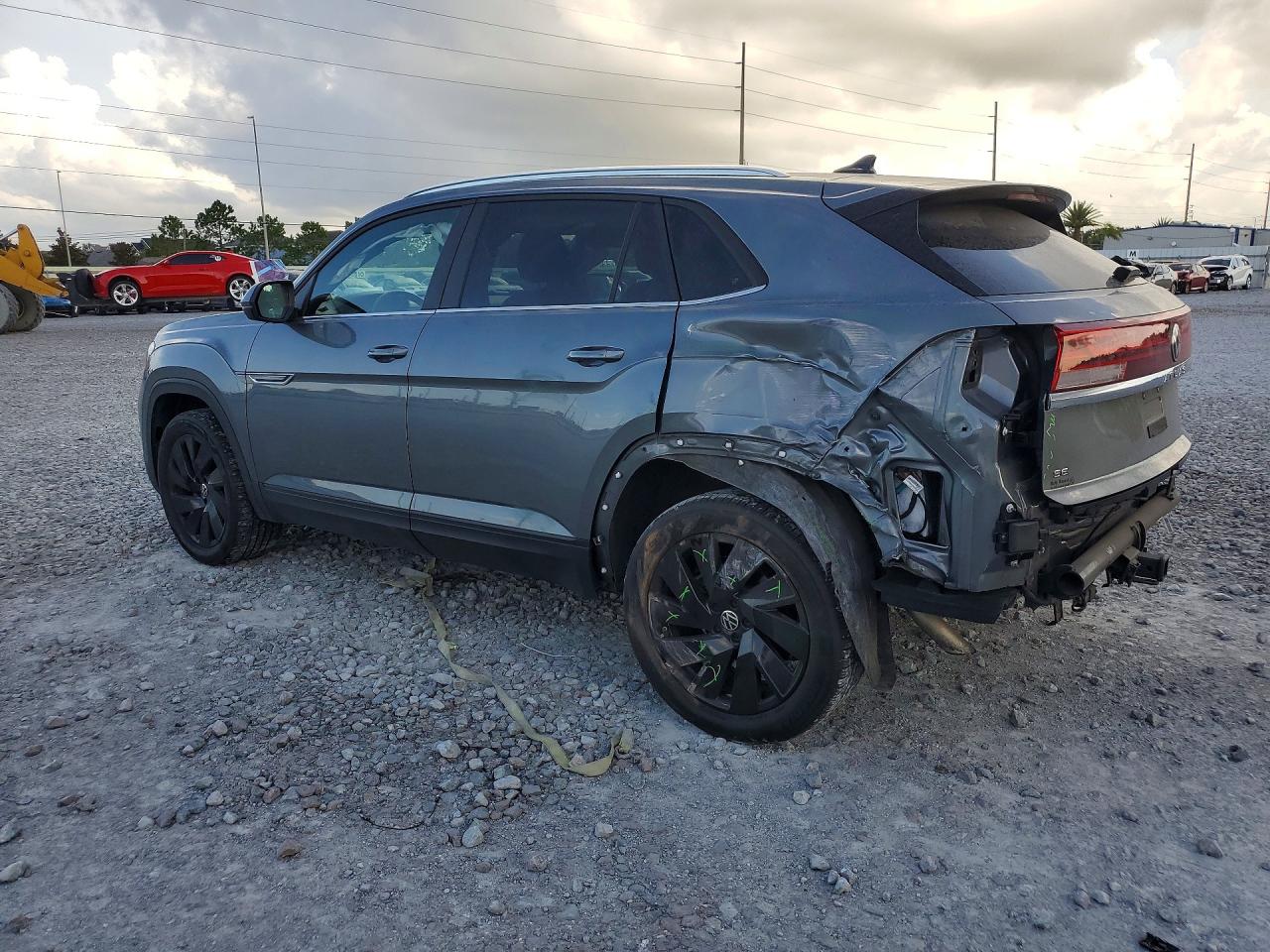 2024 VOLKSWAGEN ATLAS CROSS SPORT SE — снимка 2