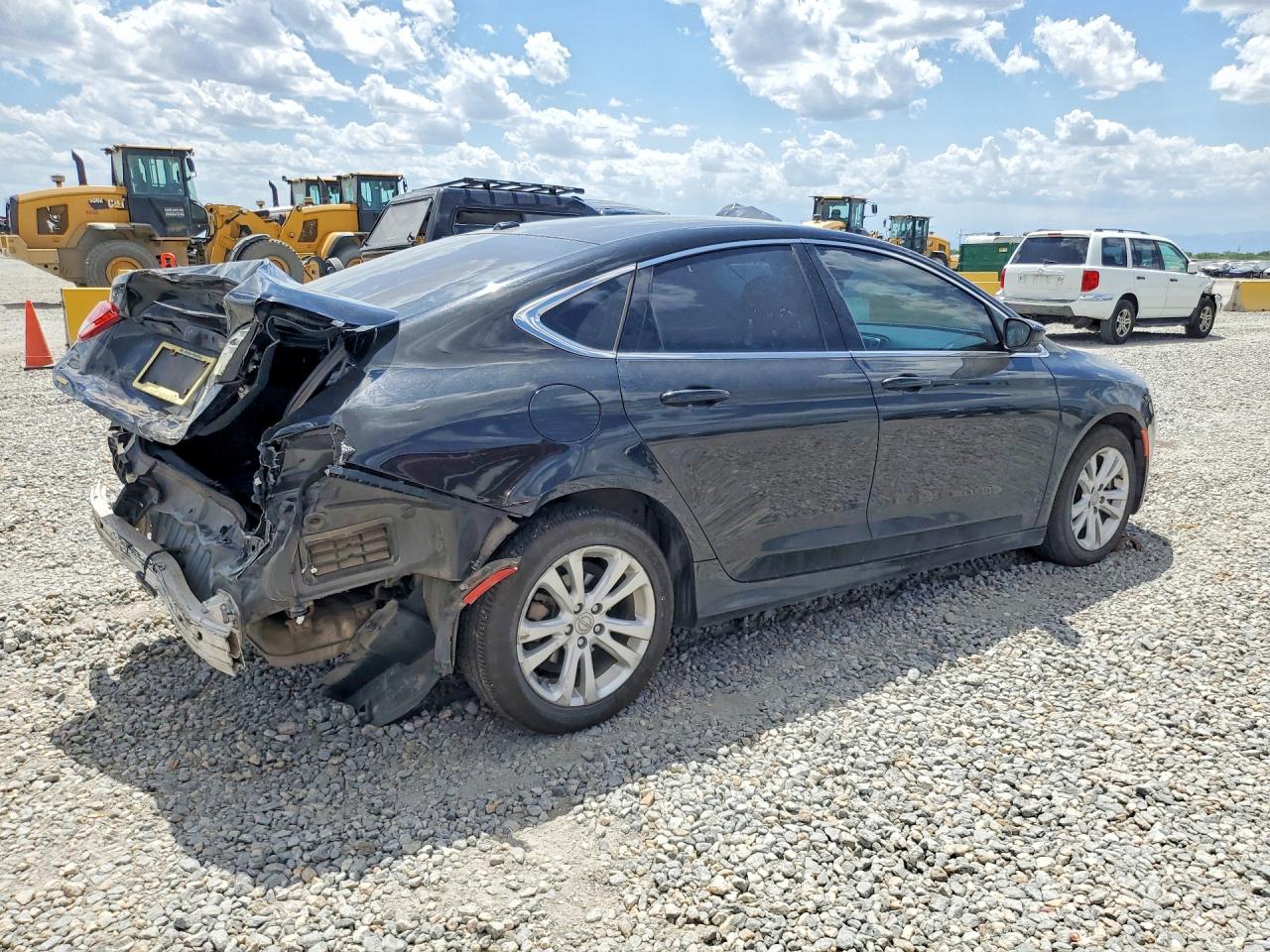 2016 CHRYSLER 200 LIMITED — снимка 3
