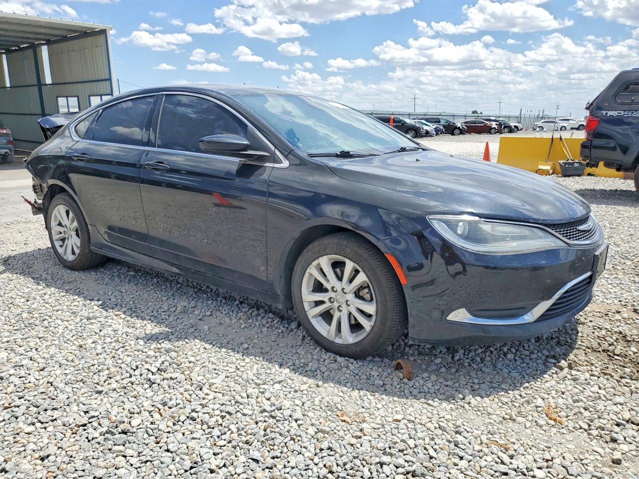 2016 CHRYSLER 200 LIMITED — снимка 4