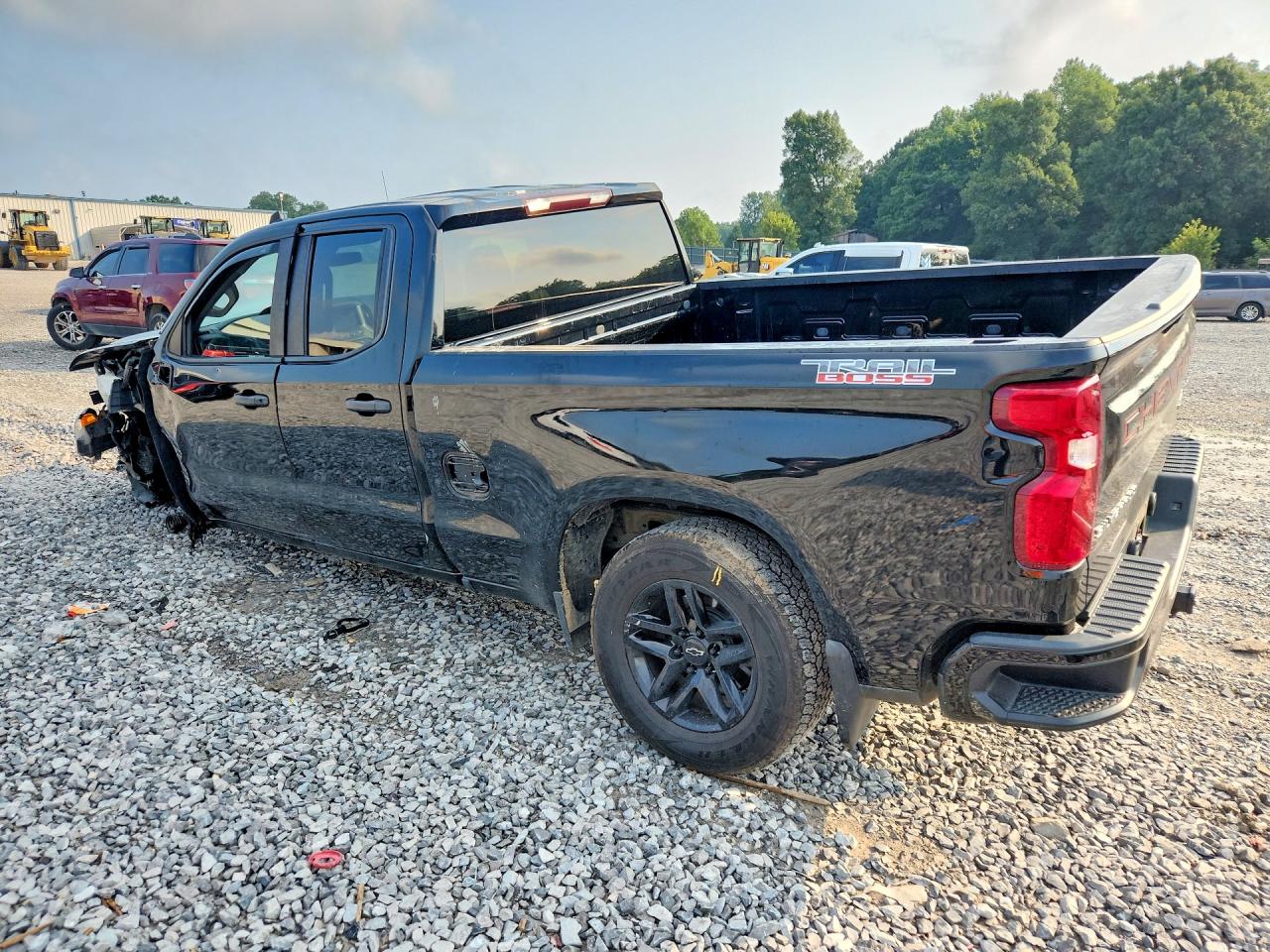 2019 CHEVROLET SILVERADO K1500 TRAIL BOSS CUSTOM — снимка 2