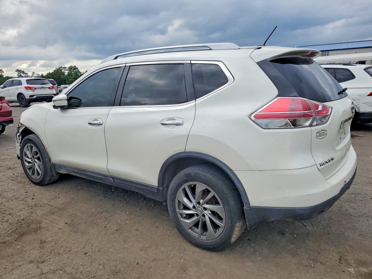 2015 NISSAN ROGUE SL — снимка 2