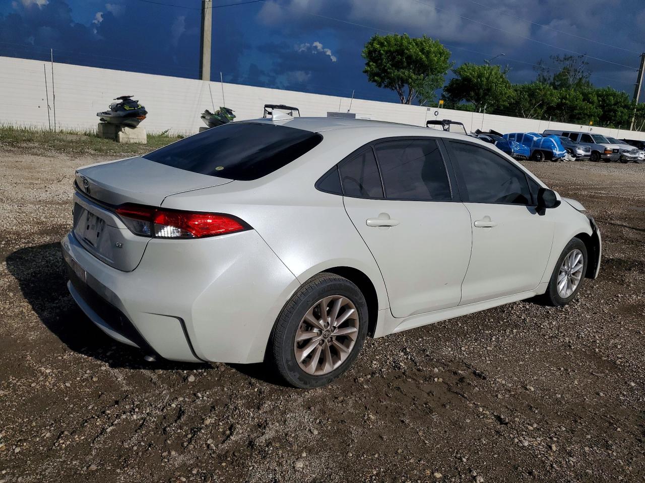 2021 TOYOTA COROLLA LE — снимка 3