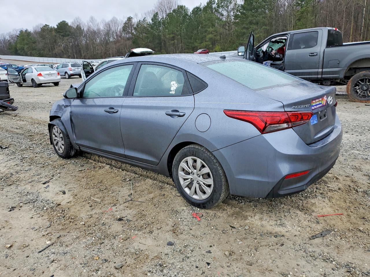 2020 HYUNDAI ACCENT SE — снимка 2