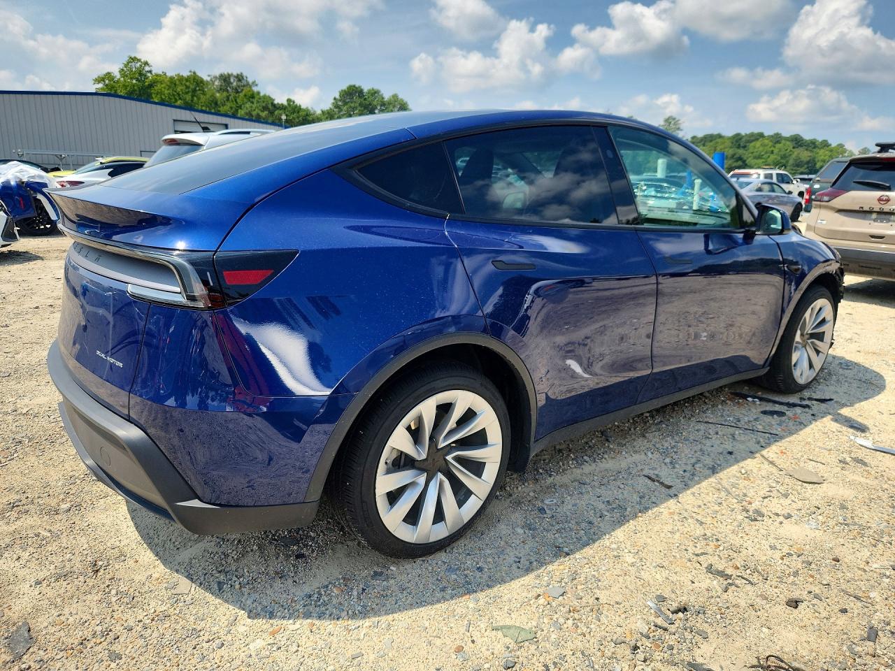 2026 TESLA MODEL Y — снимка 3