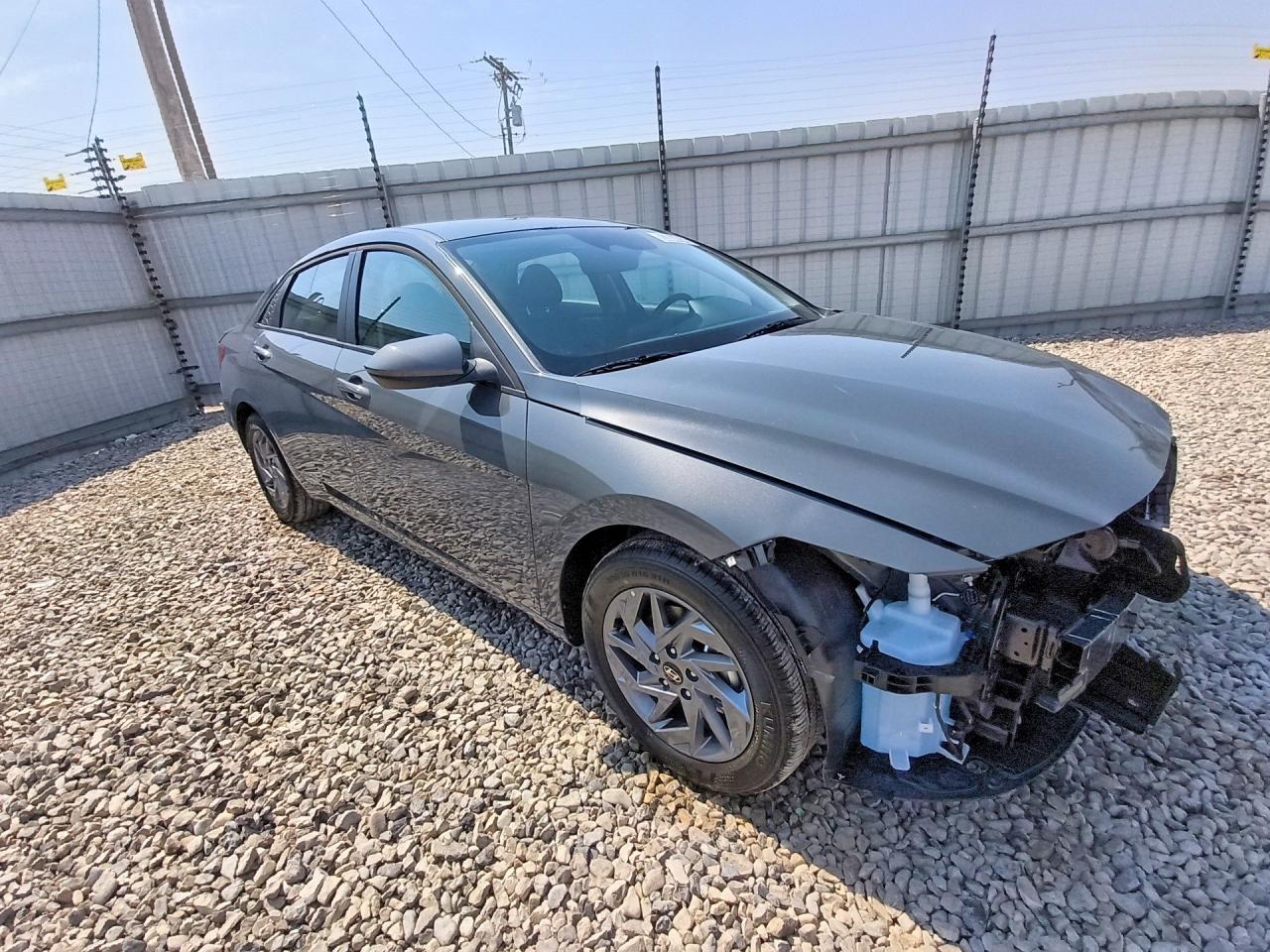 2026 HYUNDAI ELANTRA HYBRID BLUE — снимка 4