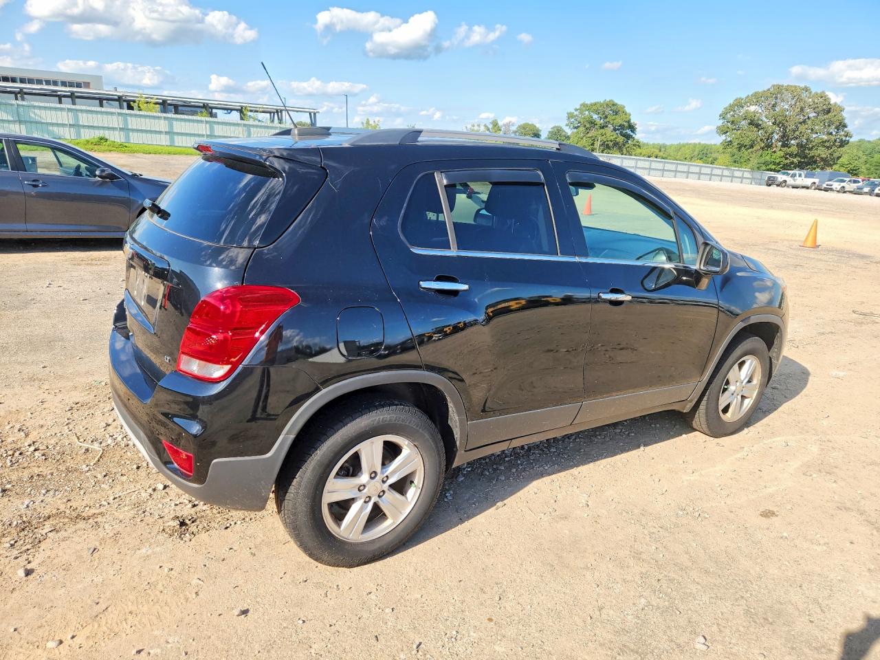 2017 CHEVROLET TRAX 1LT — снимка 3