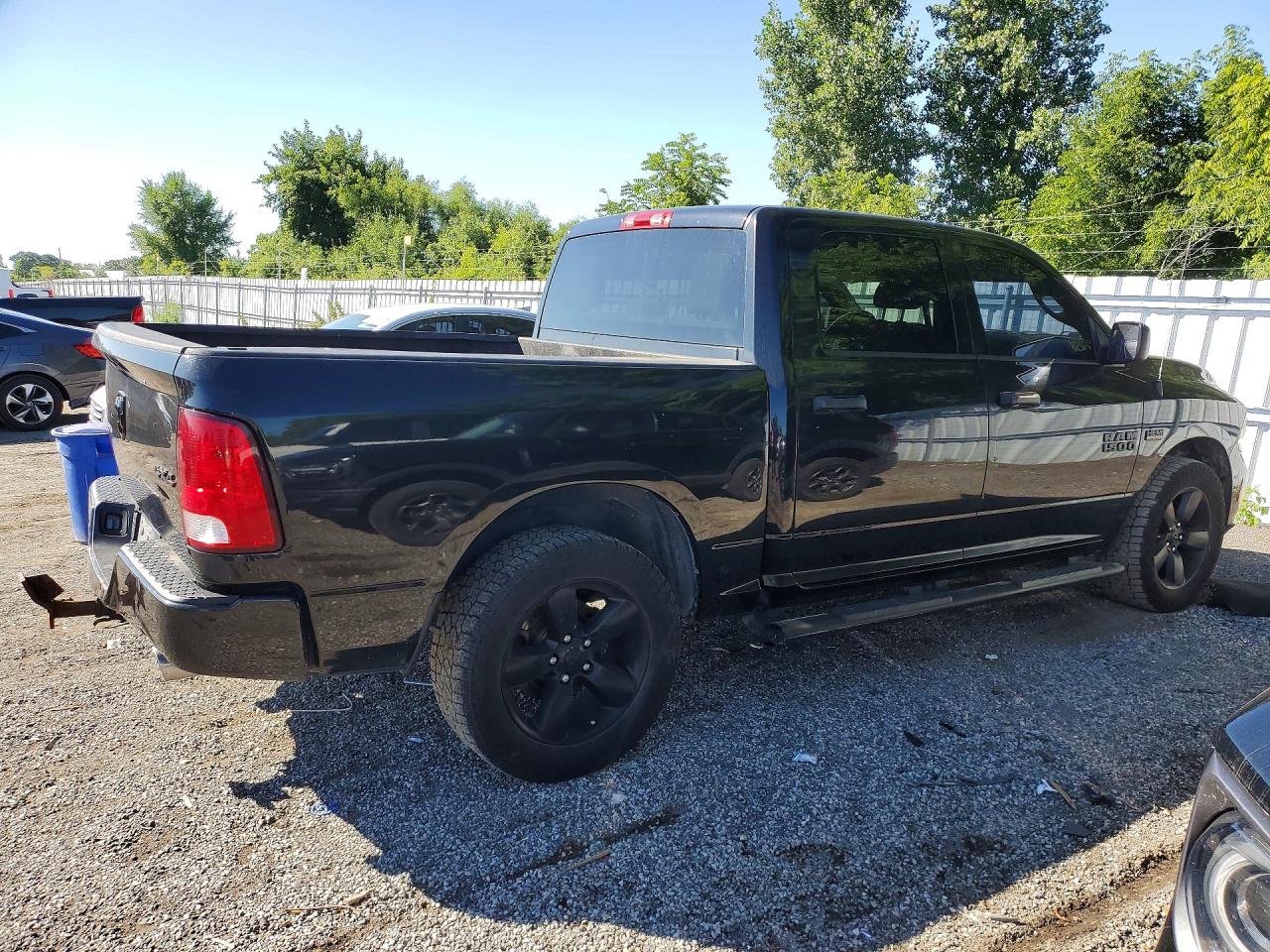 2017 RAM 1500 ST — снимка 3