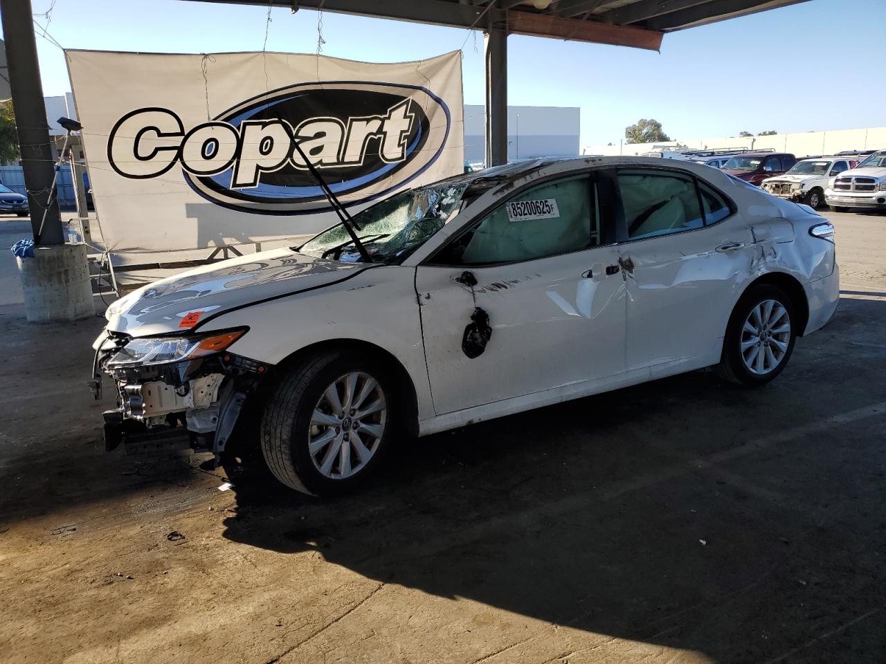 2020 TOYOTA CAMRY LE