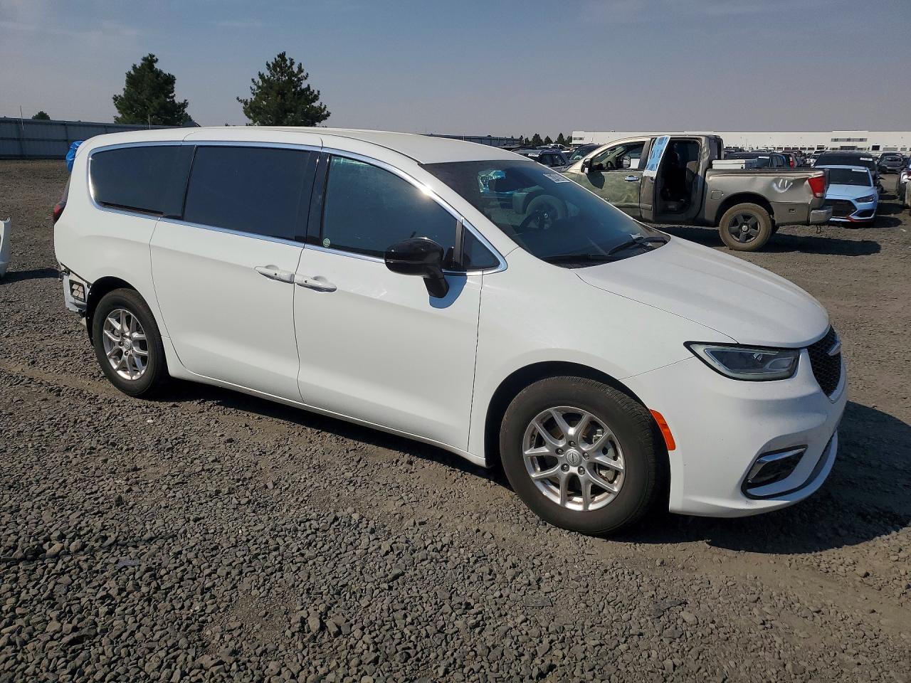2026 CHRYSLER PACIFICA SELECT — снимка 4