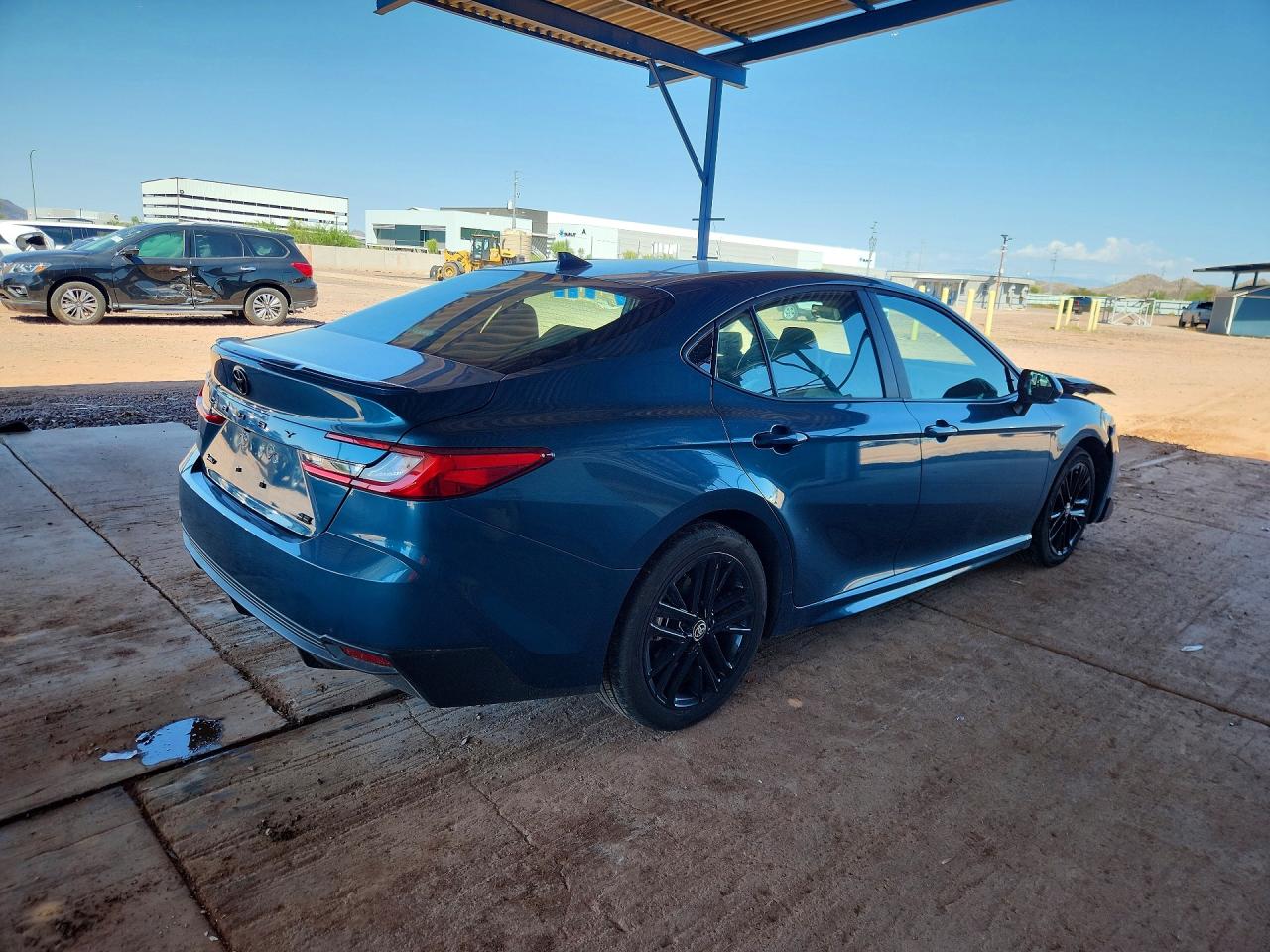 2025 TOYOTA CAMRY SE — снимка 3
