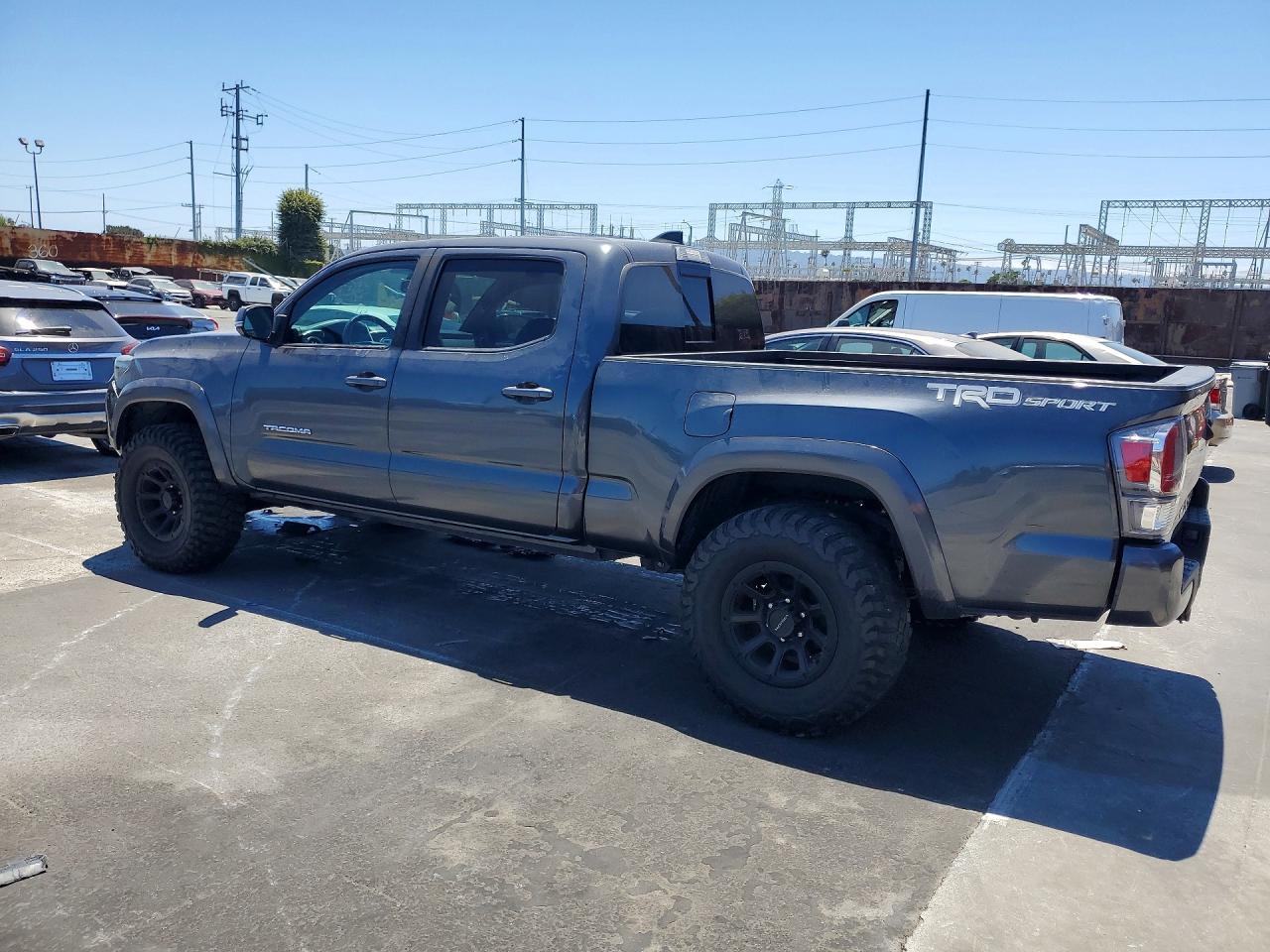 2023 TOYOTA TACOMA TRD SPORT — снимка 2