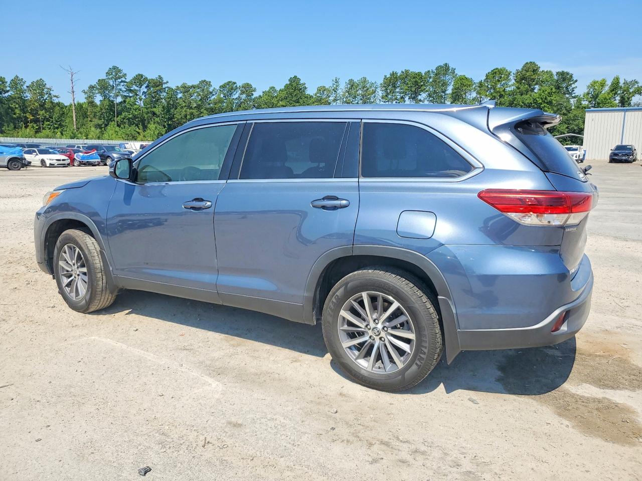 2019 TOYOTA HIGHLANDER XLE — снимка 2