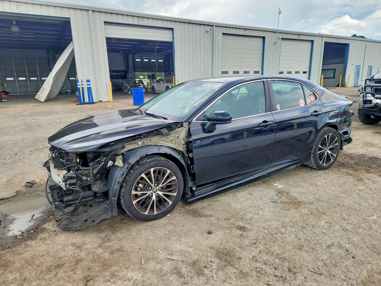 2018 TOYOTA CAMRY SE