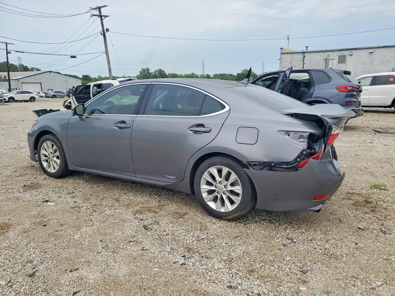 2013 LEXUS ES 300H — снимка 2