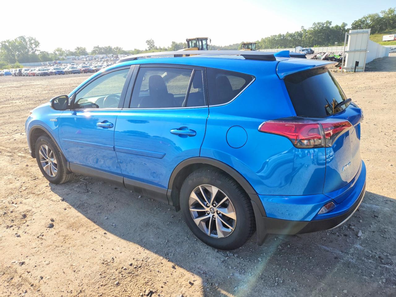 2018 TOYOTA RAV4 HYBRID XLE — снимка 2