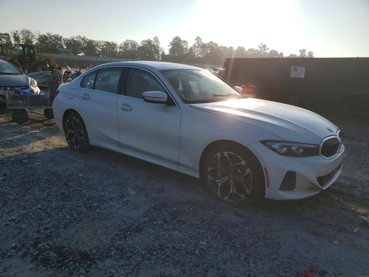 2025 BMW 330I — снимка 4