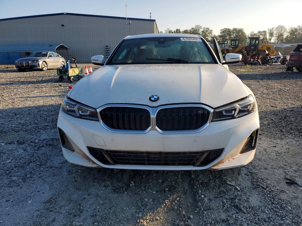 2025 BMW 330I — снимка 5