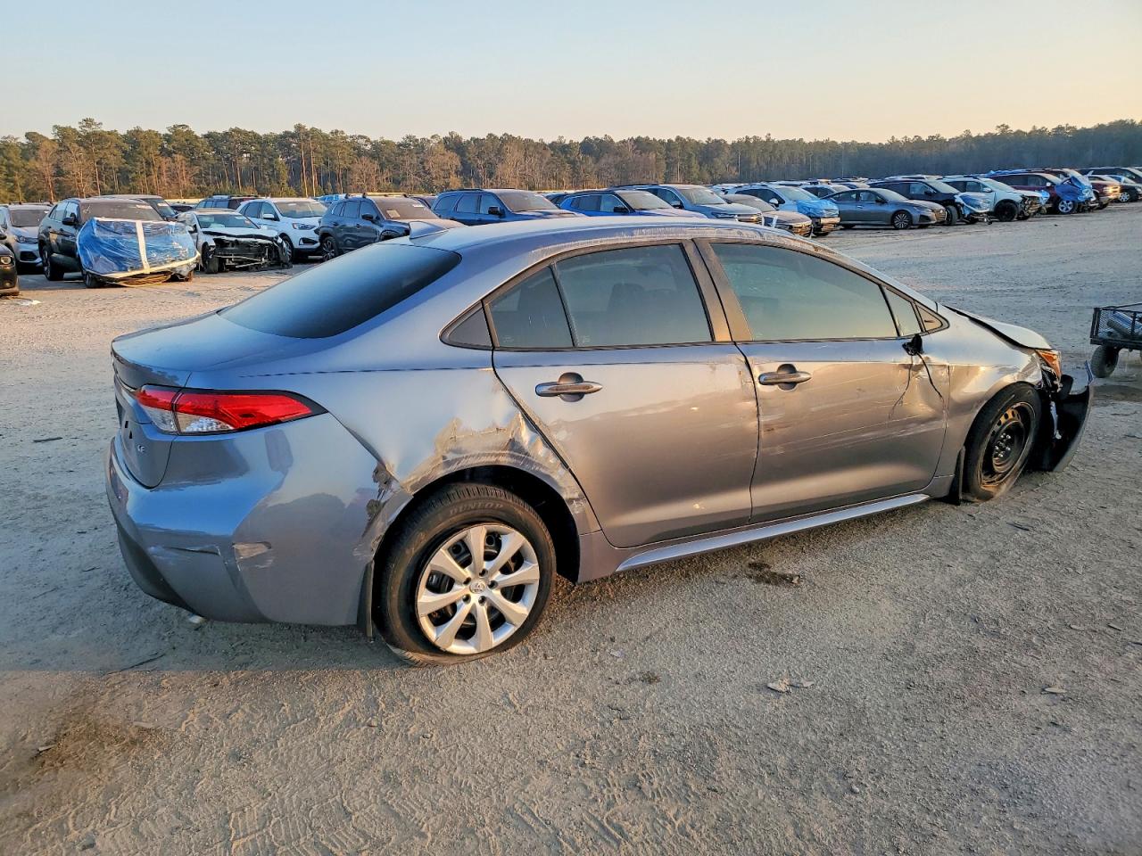 2026 TOYOTA COROLLA LE — снимка 3