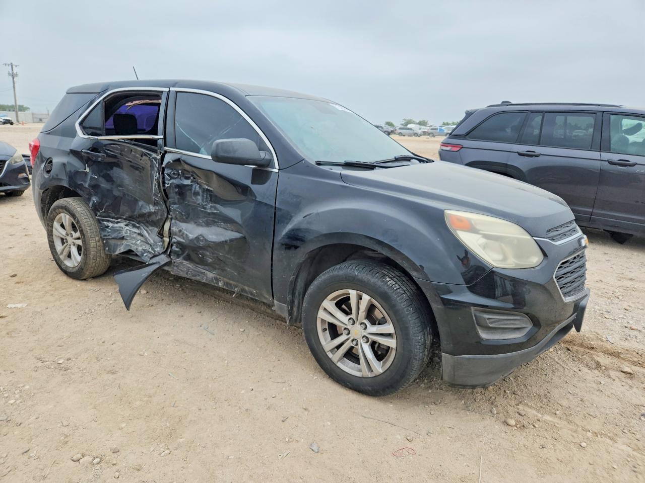 2017 CHEVROLET EQUINOX LS — снимка 4