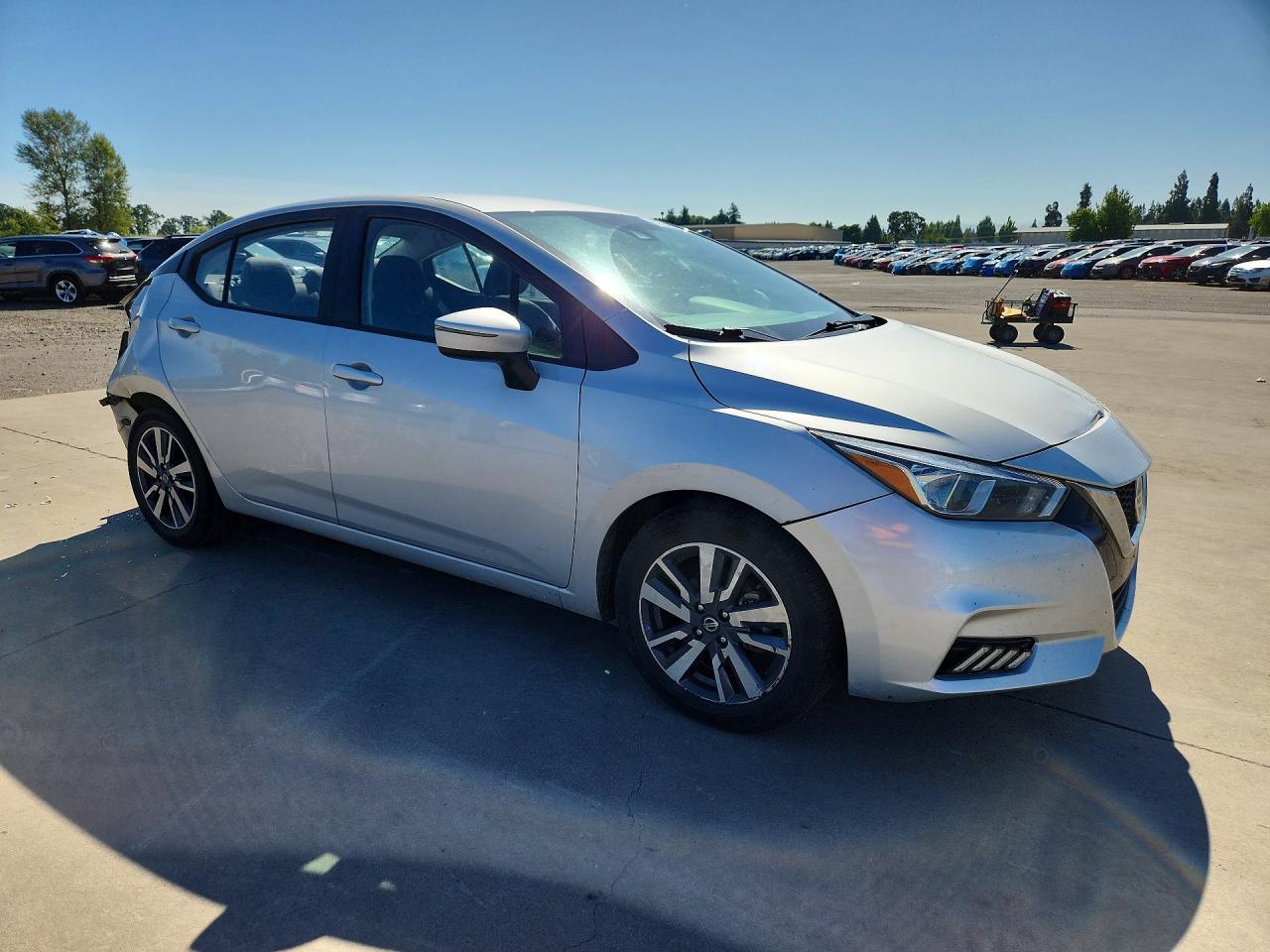 2020 NISSAN VERSA SV — снимка 4