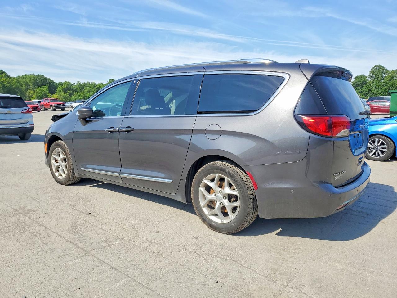 2019 CHRYSLER PACIFICA TOURING L PLUS — снимка 2