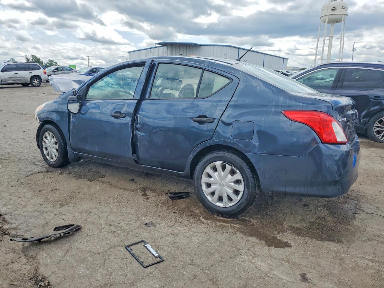2015 NISSAN VERSA 1.6 S — снимка 2