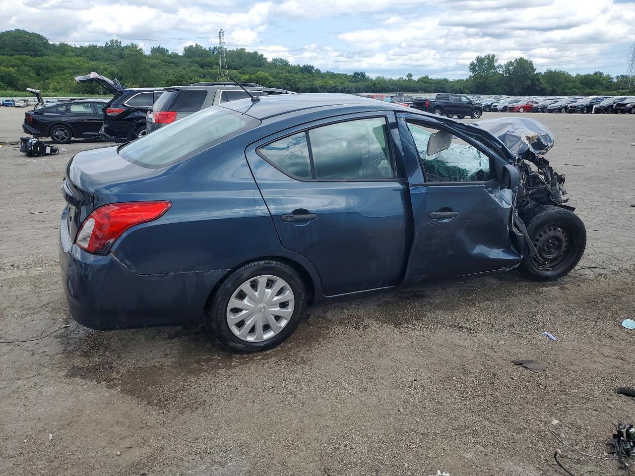 2015 NISSAN VERSA 1.6 S — снимка 3