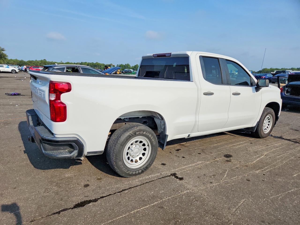 2021 CHEVROLET SILVERADO C1500 — снимка 3