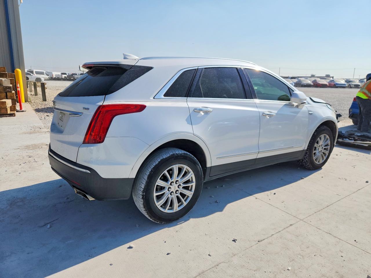 2017 CADILLAC XT5 — снимка 5