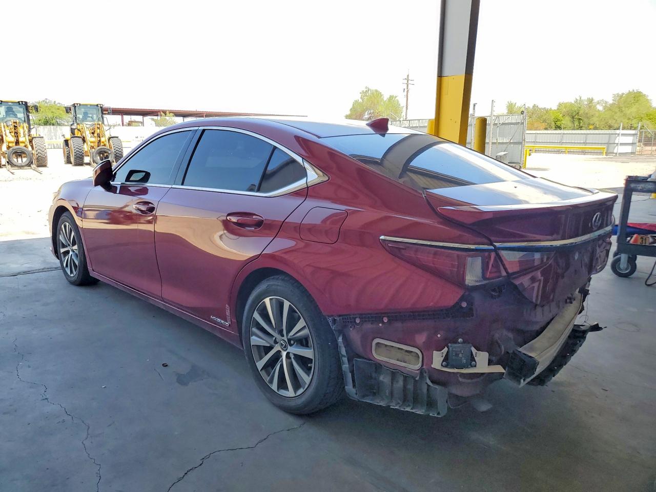 2020 LEXUS ES 300H — снимка 2