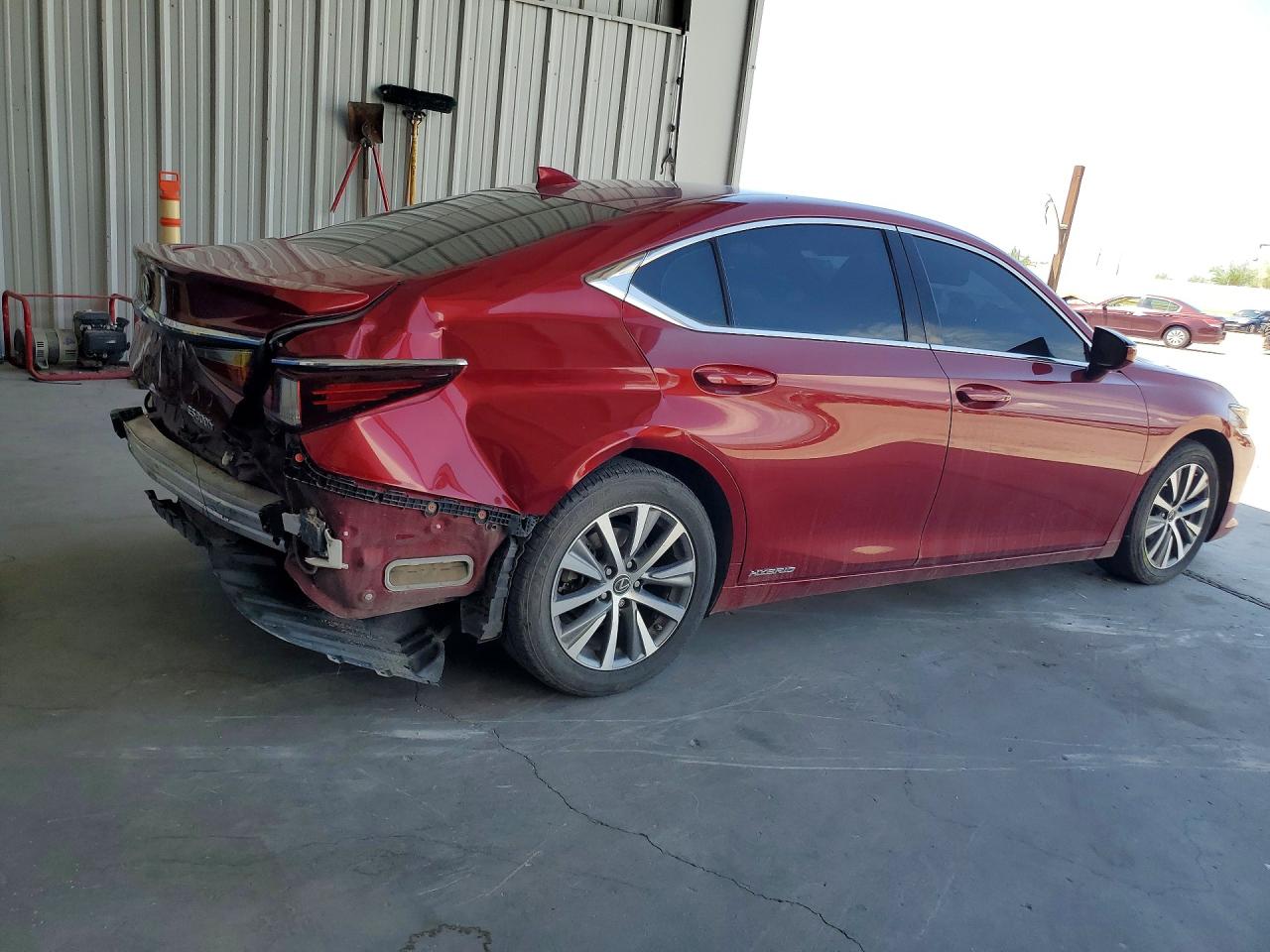 2020 LEXUS ES 300H — снимка 3