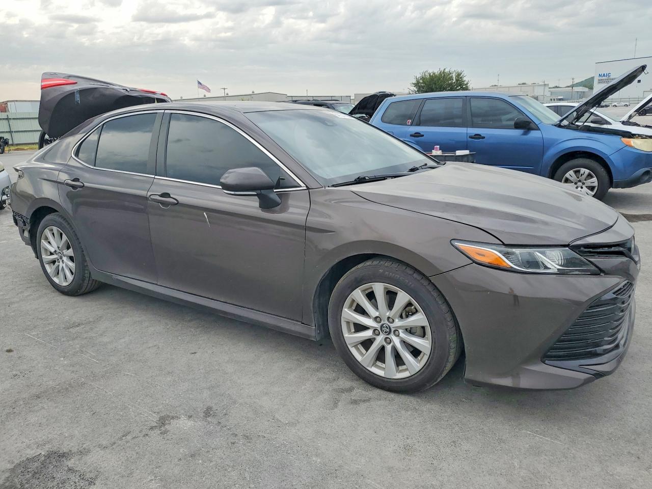 2018 TOYOTA CAMRY LE — снимка 4
