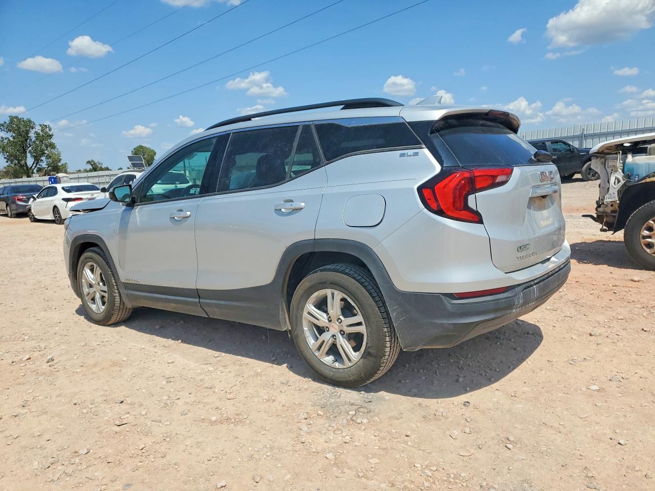 2020 GMC TERRAIN SLE — снимка 2