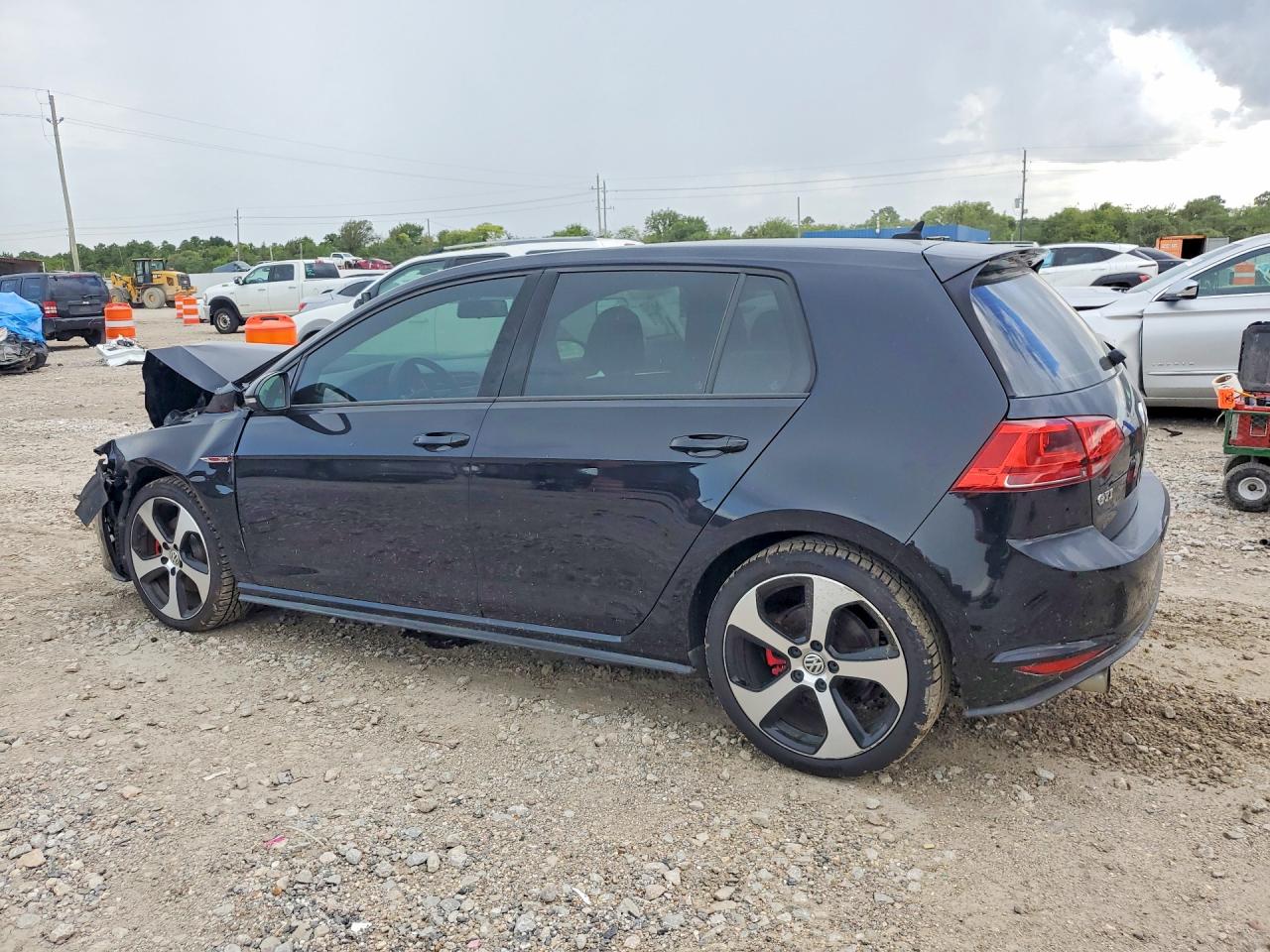 2017 VOLKSWAGEN GTI S — снимка 2