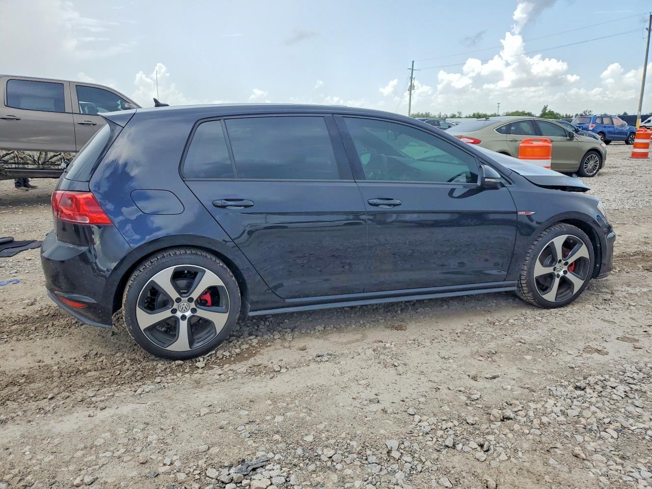 2017 VOLKSWAGEN GTI S — снимка 3