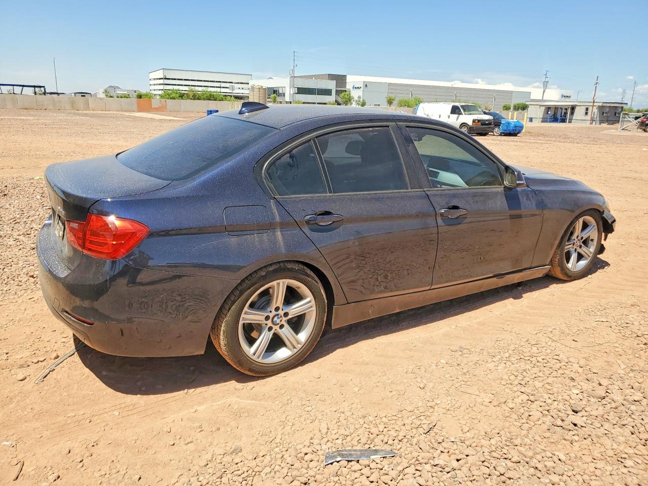2013 BMW 328 I — снимка 3