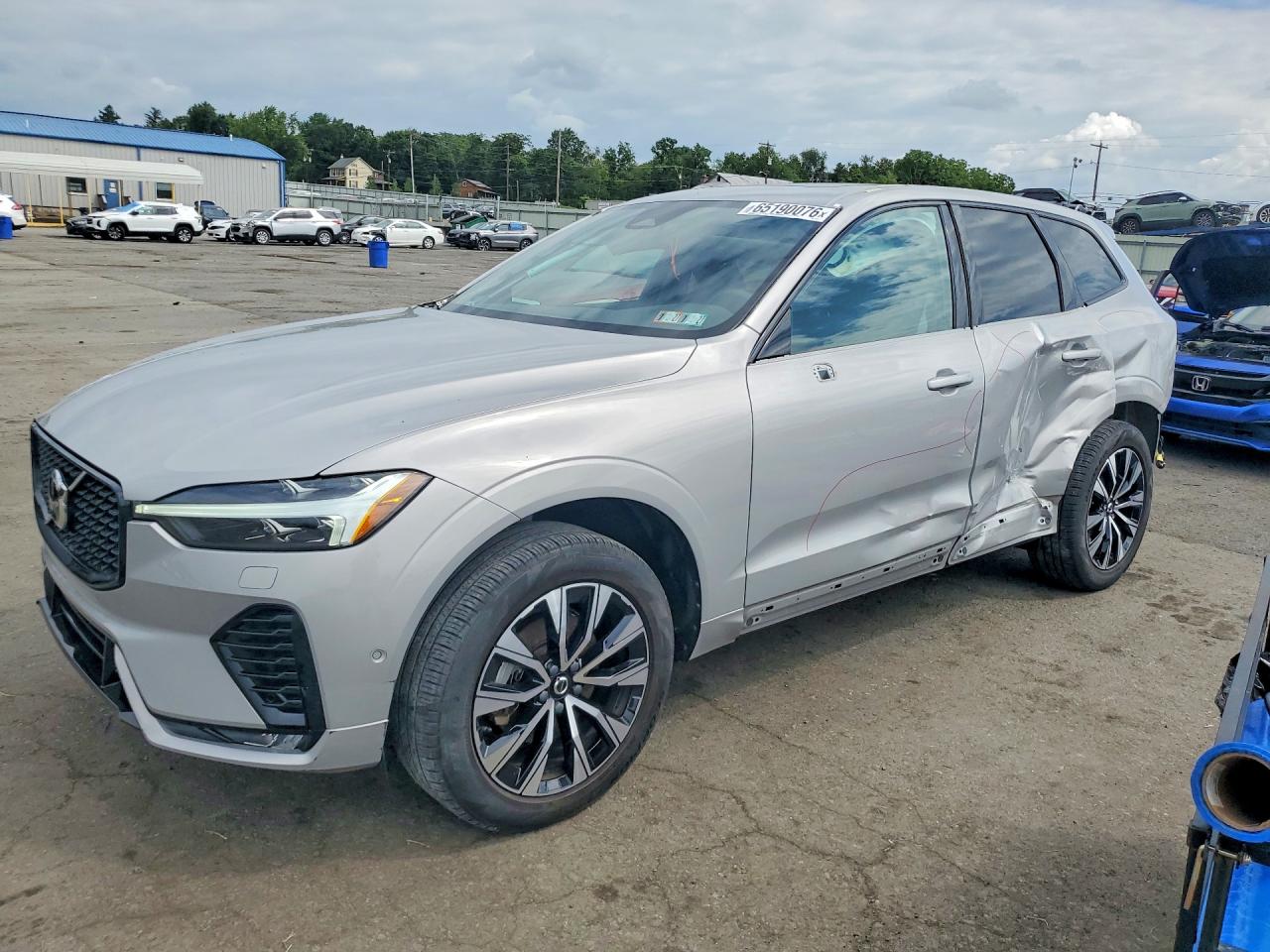 2024 VOLVO XC60 PLUS