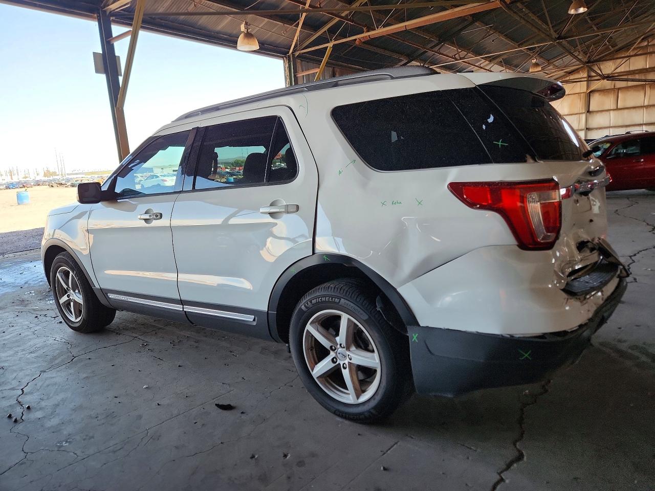 2019 FORD EXPLORER XLT — снимка 2
