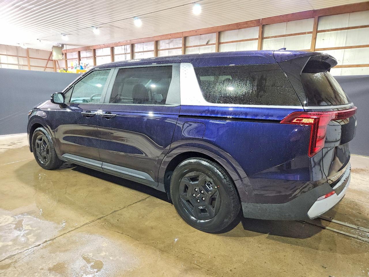 2027 KIA CARNIVAL LXS — снимка 2
